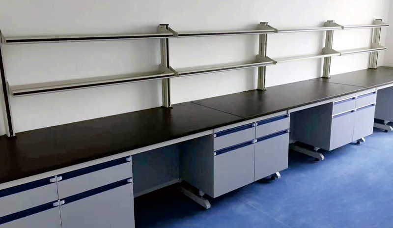 4钢木实验台(外盖门、一字拉手).jpg 4钢木实验台(外盖门、一字拉手).jpg